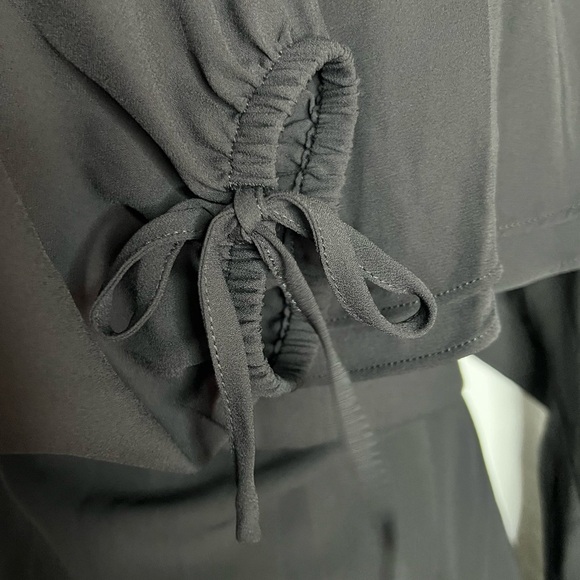 Michael Kors Black Ruffled Off-Shoulder Blouse - Picture 5 of 11